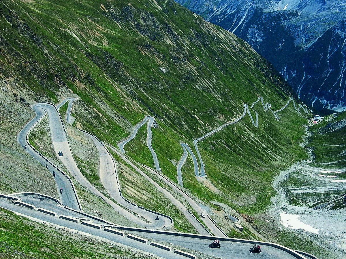 BMW Tour Pässe.JPG