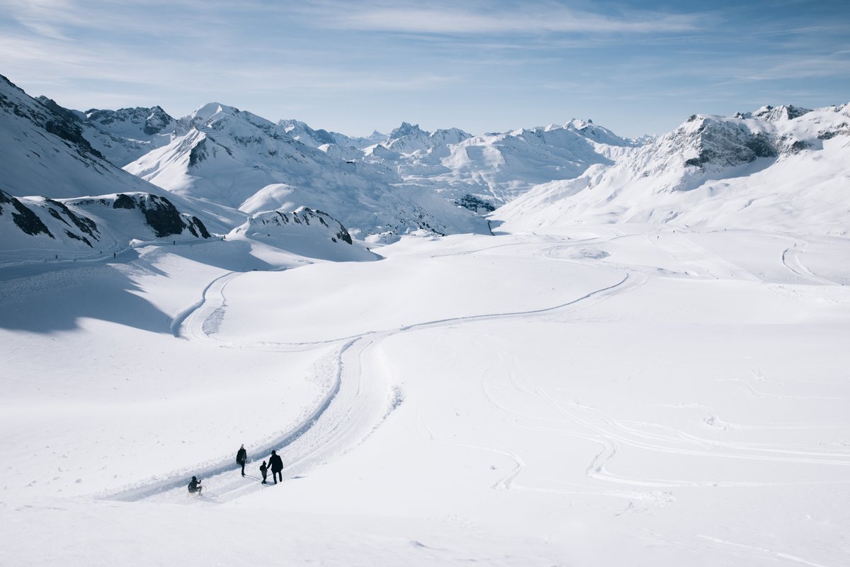 Winterwandern  (c) Daniel Zangerl - Lech Zürs Tourismus.jpg