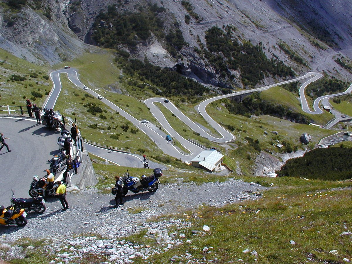 BMW Tour Stilfserjoch.jpg