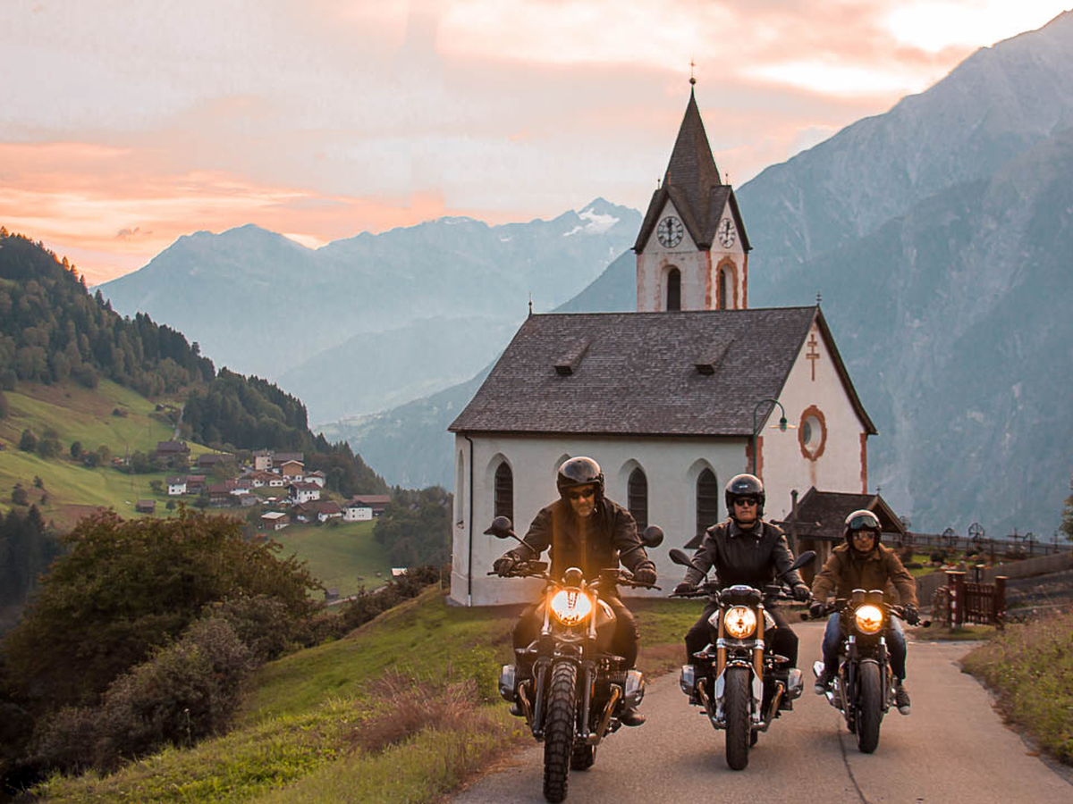 Motorrad Kirche.png